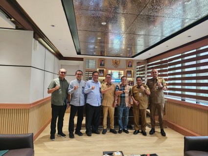 Kunjungan ke kantor Walikota Medan