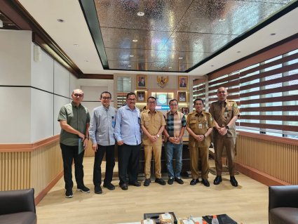 Kunjungan ke kantor Walikota Medan